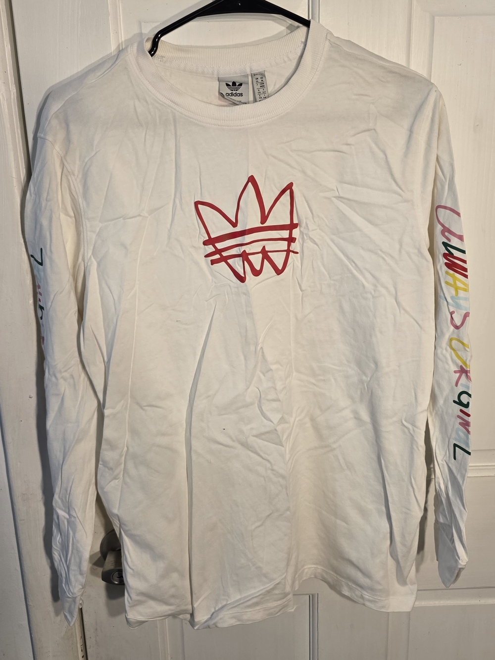 adidas Black Trefoil Logo on White Woven Label